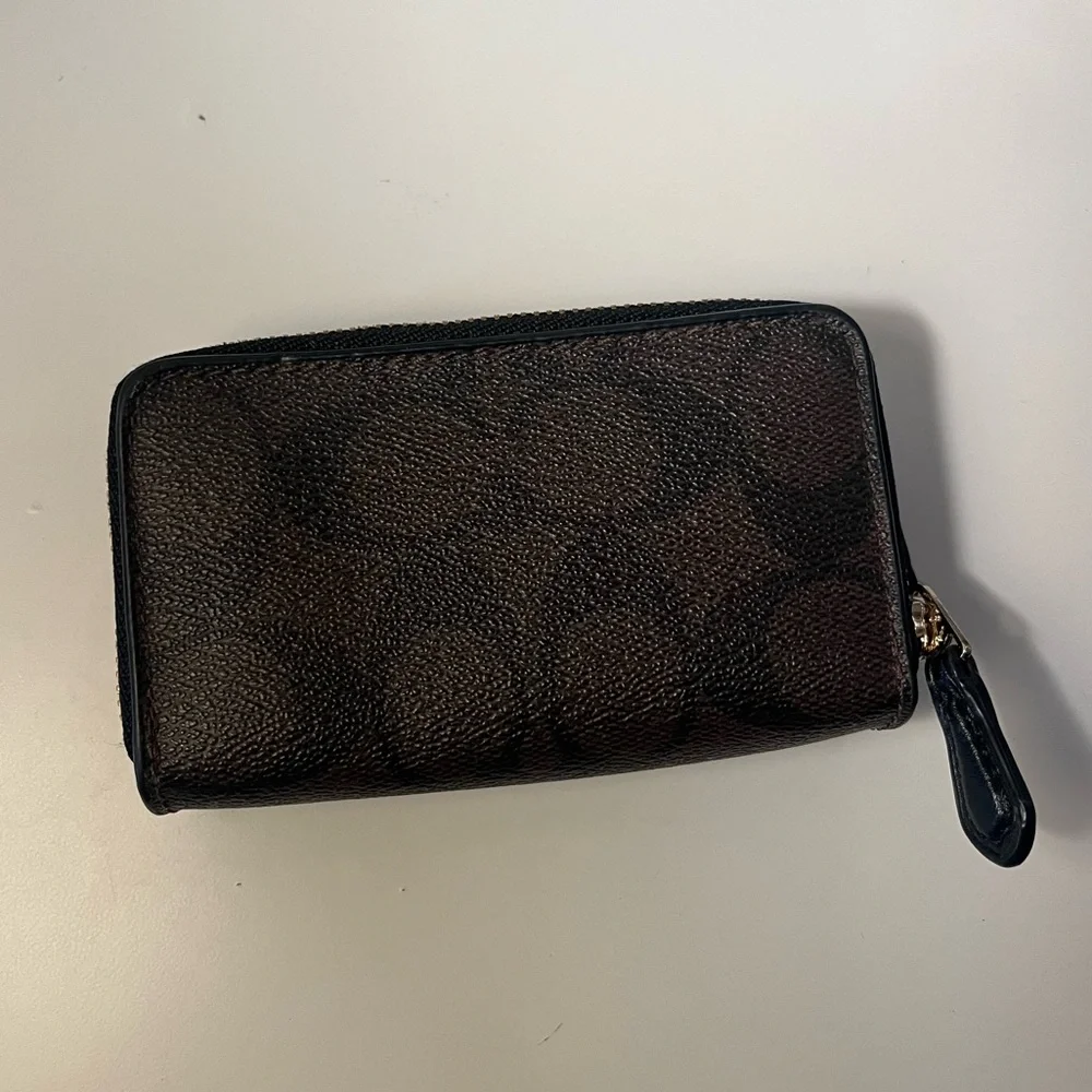 Coach Signature Brown Wallet - Picture 3 of 9
